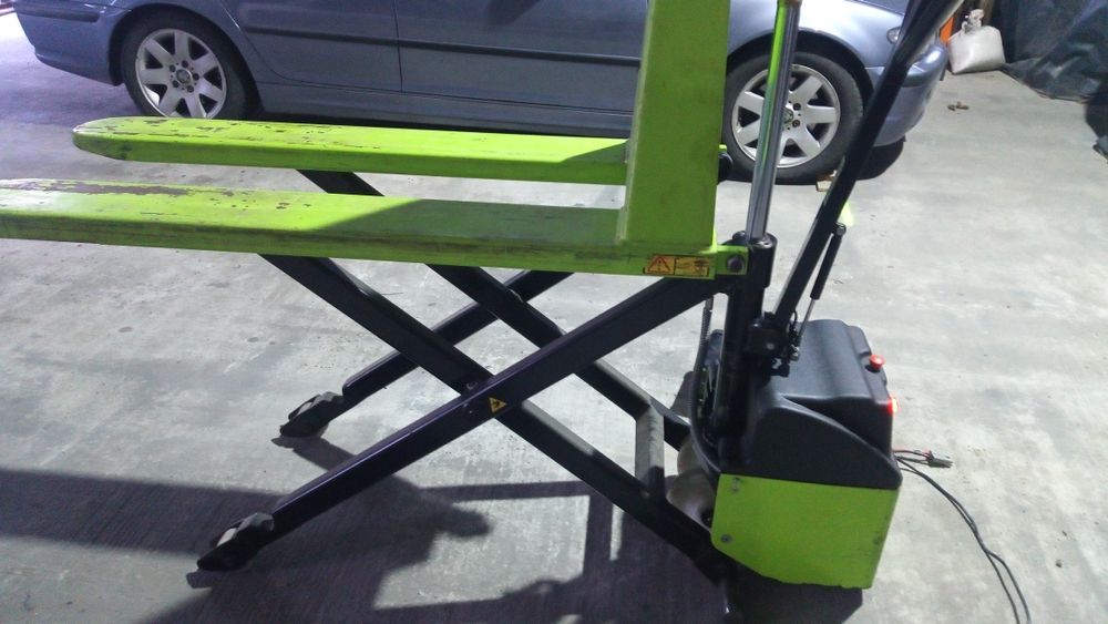 Transpalet electric Lifter HX10E 540 – 1000 kg, 12V,