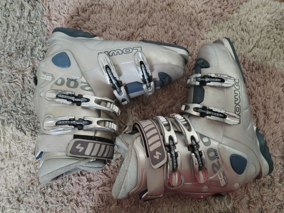 Clapari Lowa SC  Lady 200
