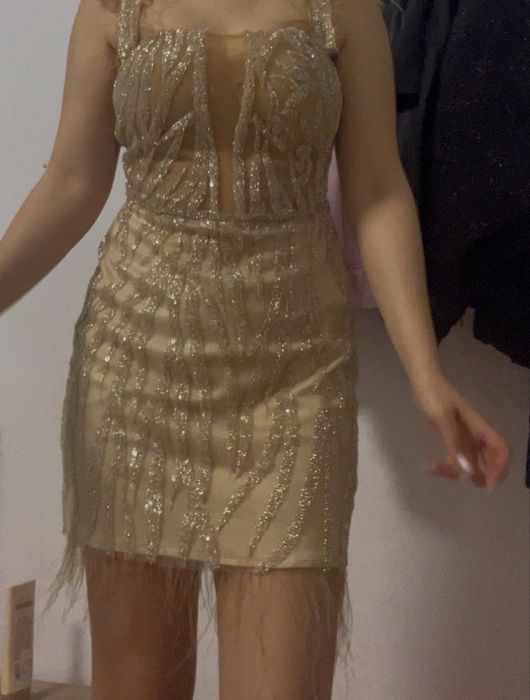 Vând rochie de Zi/Seară