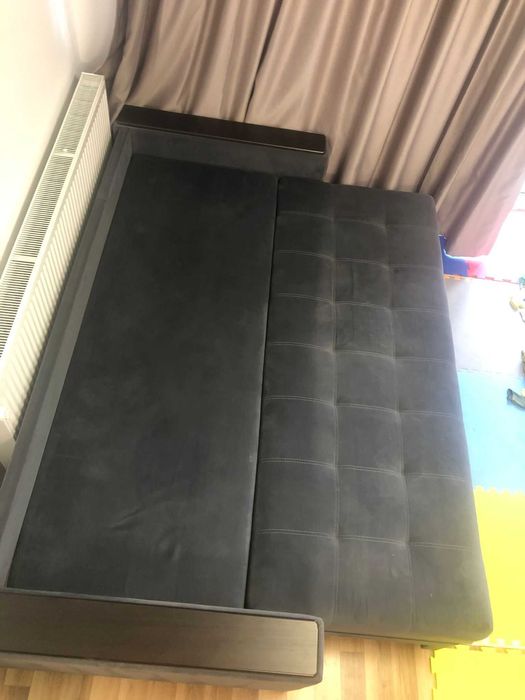 Canapea extensibila pentru living