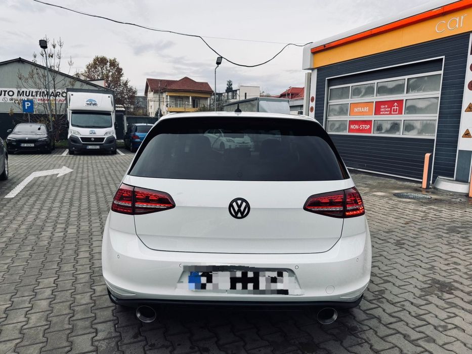 VOLKSWAGEN Golf 2015 — imagine 3