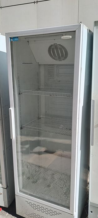 Холодильники продам