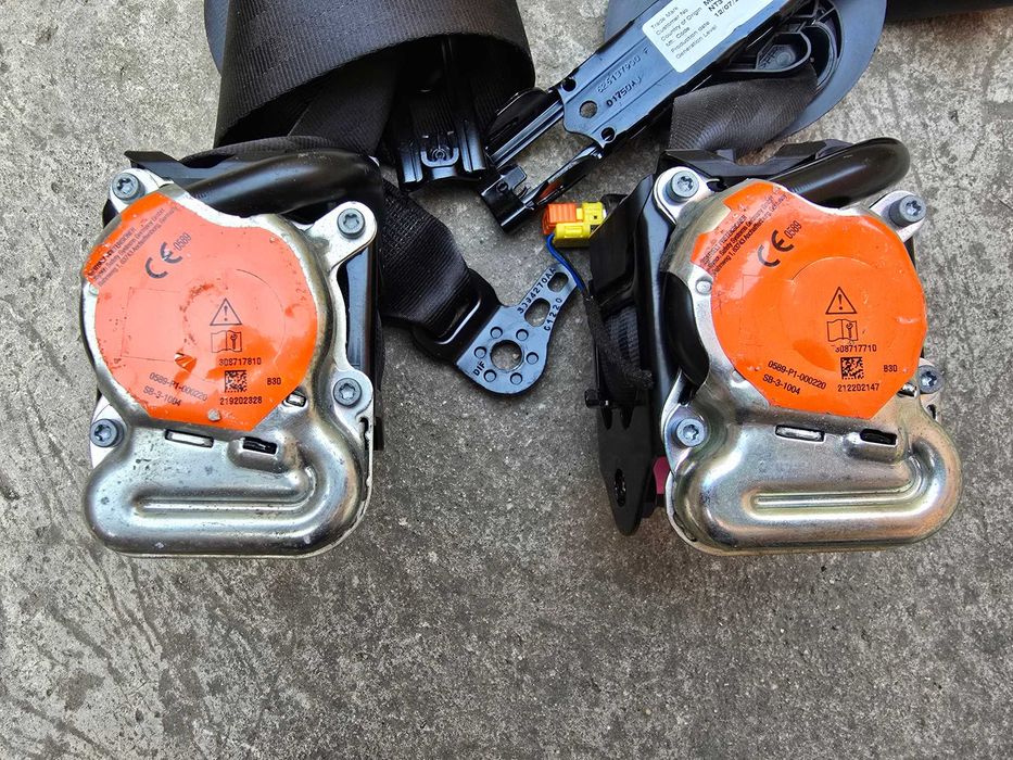 Предни предпазни колани за Volkswagen Tiguan 2 (2016-2020)