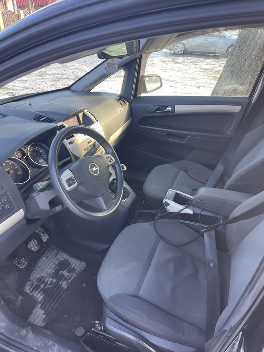 Vând opel zafira B 2008
