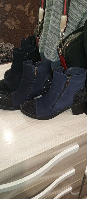 Продам полуботинки женские