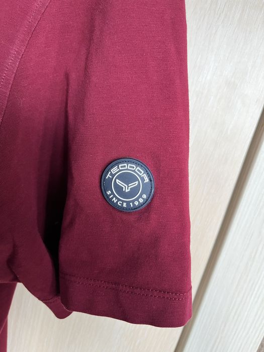 Нови маркови тениски Теодор XL