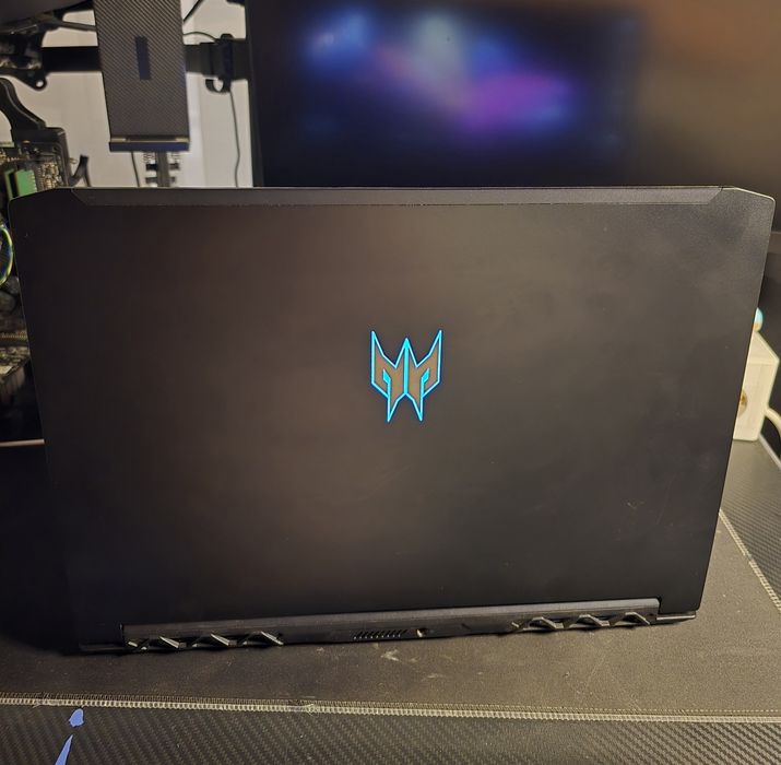 САМО ДНЕС!!! 380€ Acer Predator Triton 300 (PT315-52) | i5-10500H | RTX 2060 | 120Hz