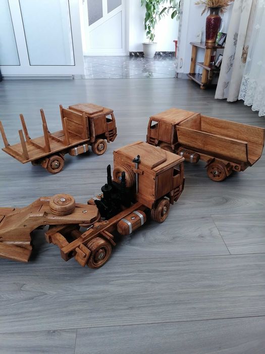 Jucări pentru copii, lemn masiv și metal