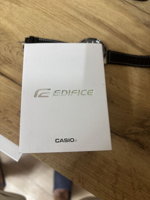 Часовник Casio edifice