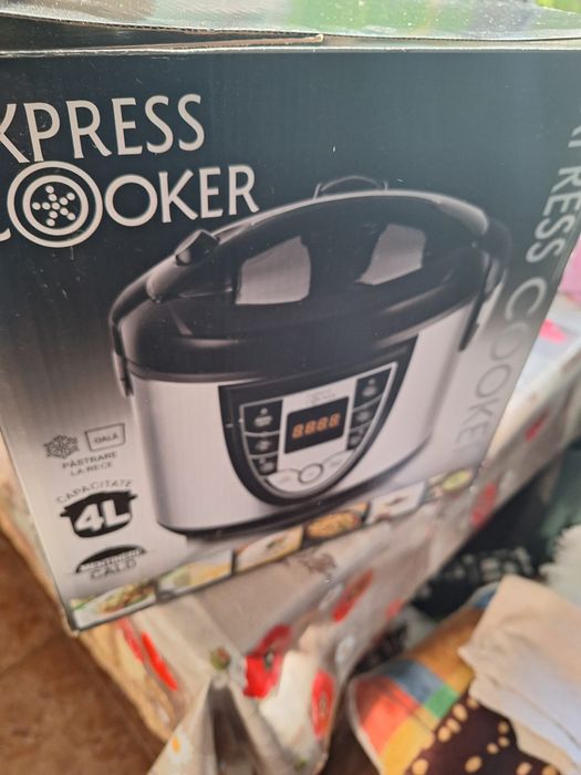 Express Cooker Multicooker- Oală sub Presiune
