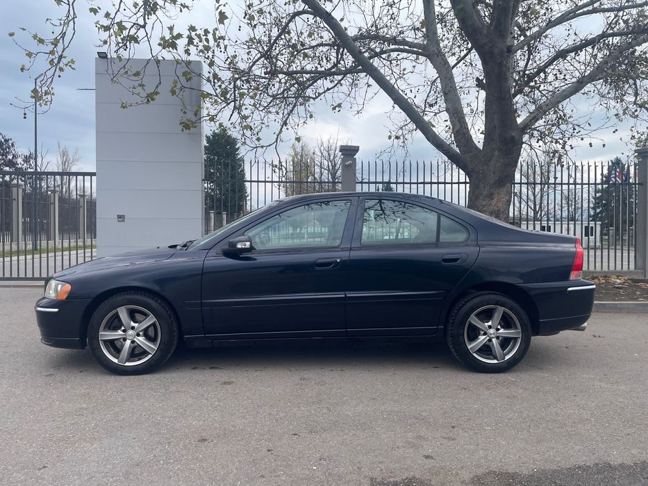 Volvo S60 2.5T AWD автомат 202км!