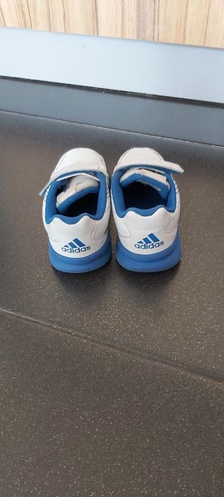 Детски маратонки adidas размер 26