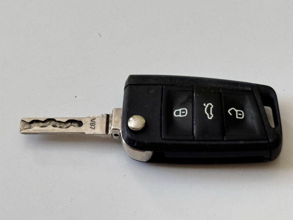 Ключ за Skoda 2013-2020 оригинален 433Mz