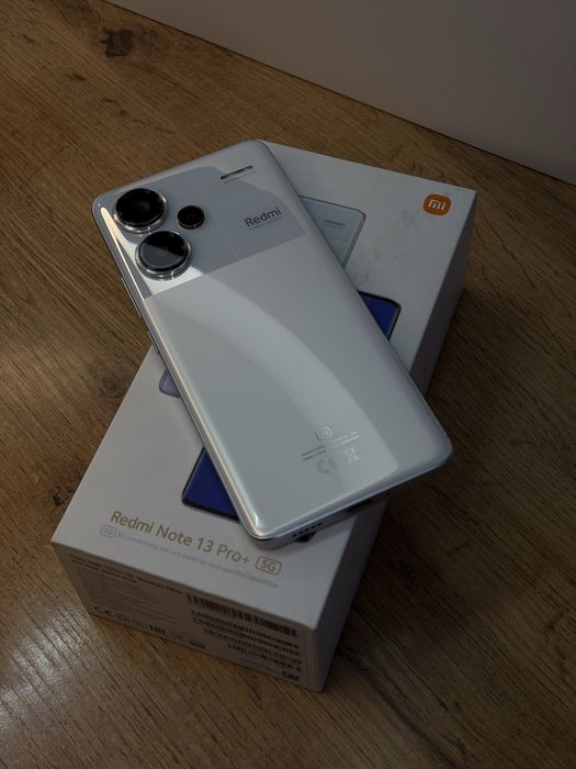 Телефон Redmi Note 13 Pro+