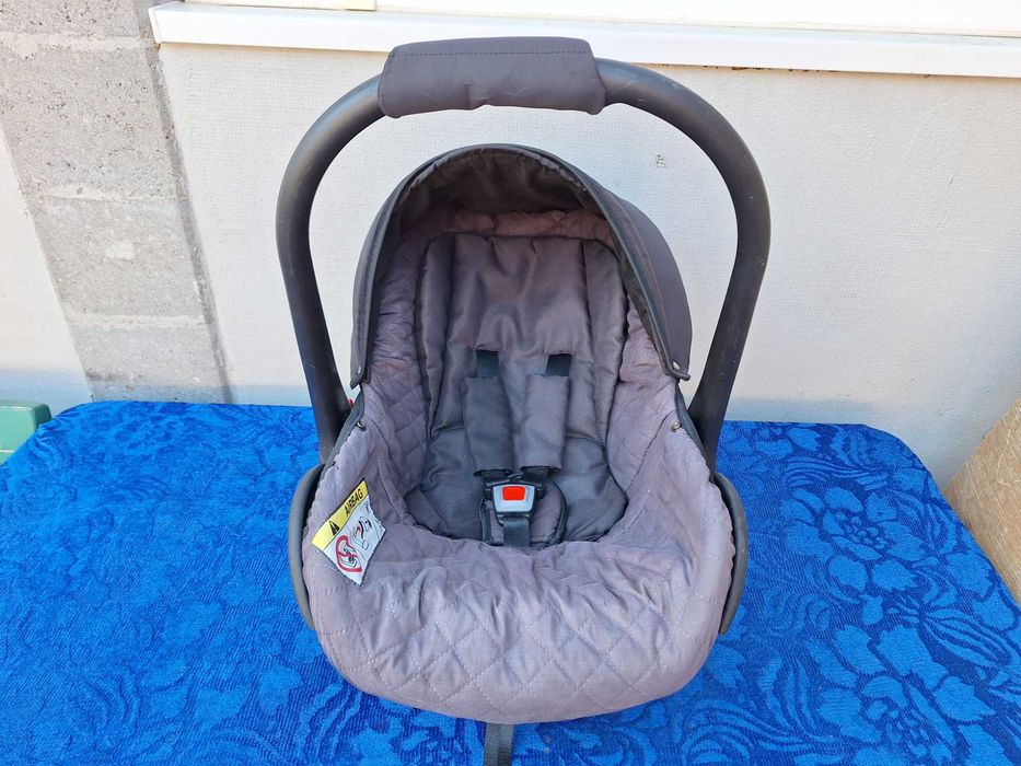 **Karwala Black One | scoica scaun auto copii 0 - 13 kg