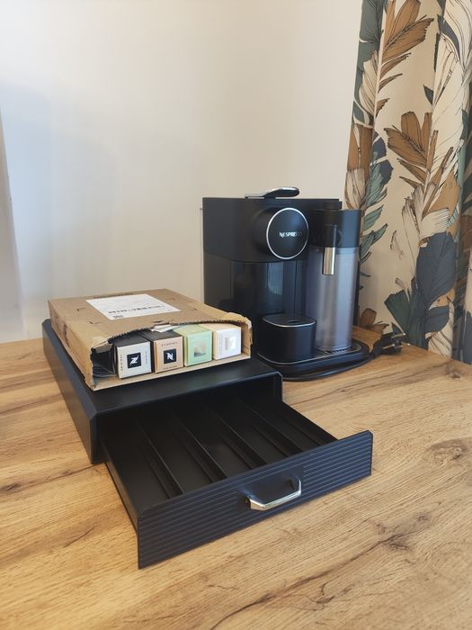 Nespresso Gran Lattissima Negru + pahar nespresso