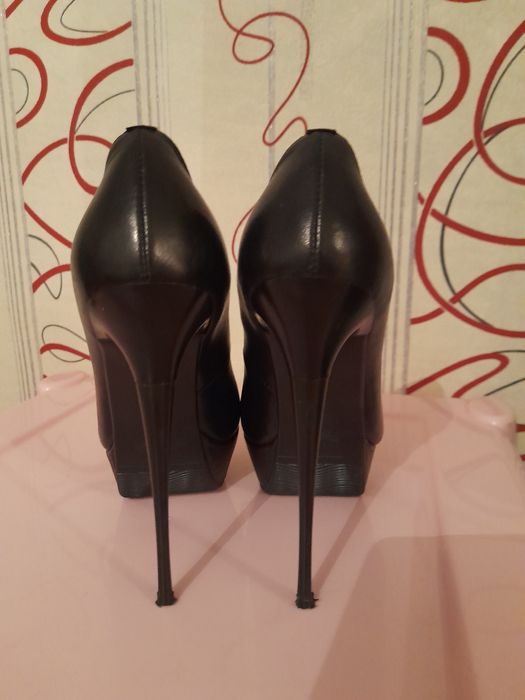 Туфли женские ..