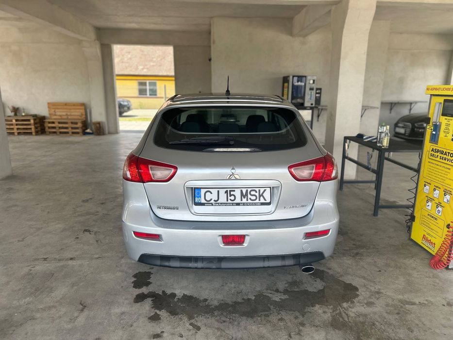 Mitsubishi Lancer Achizitionata de la Tiriiac Auto