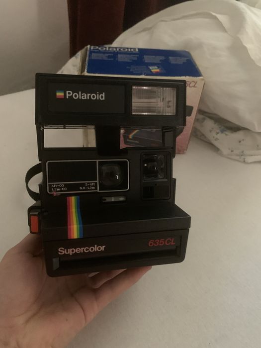 Polaroid Supercoor 635CL, cutie originala cam uzata dar aparatul functioneaza perfect