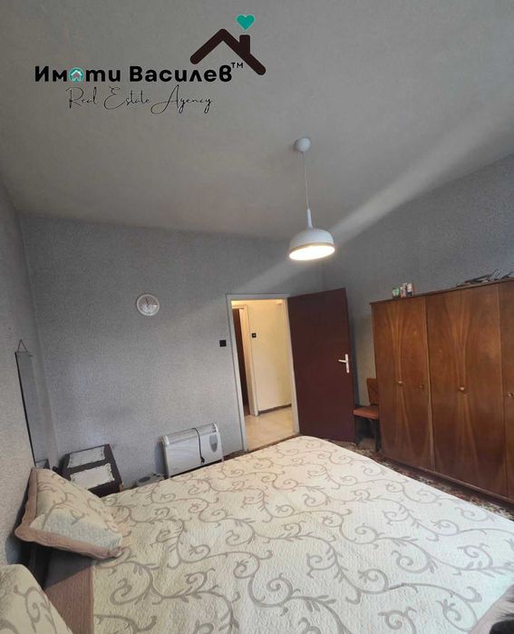 Продава се Тристаен апартамент в София, Център - 70 кв.м за 1567 €/кв.м - Снимка #4