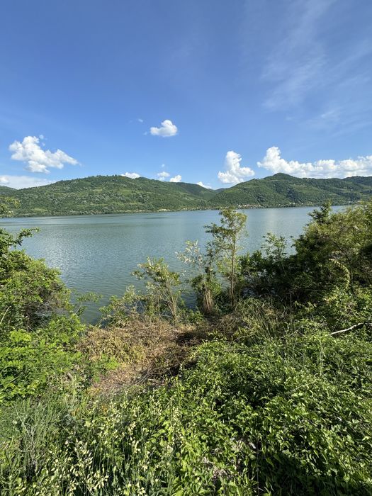 Teren intravilan de vanzare Clisura Dunarii ( Eselnita-Dubova )