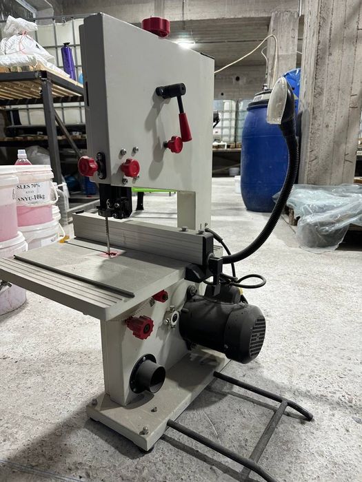 Ленточнопильный станок по дереву JDD240II - НОВЫЙ