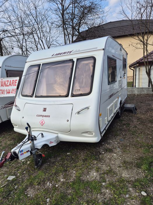 Rulota in stare foarte bună, complet echipata