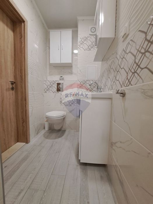 Дава се под наем Двустаен апартамент в к.к. Св.Св. Константин и Елена - 56 кв.м за 612 € - Снимка #12