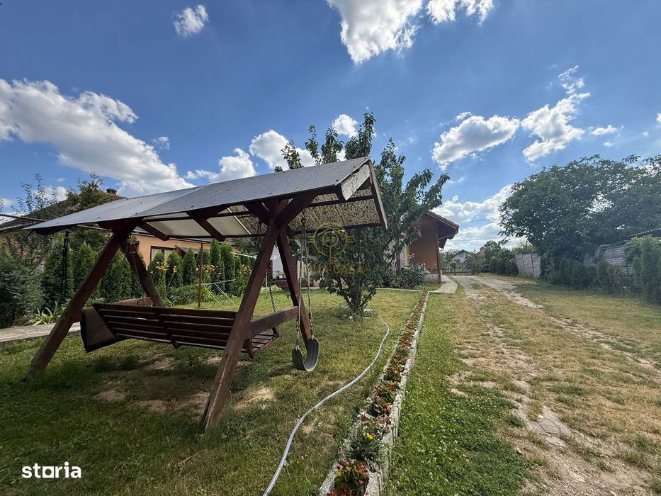 De vanzare Casa cu 4 camere si teren de 4.839mp/Utilata/Mobilata