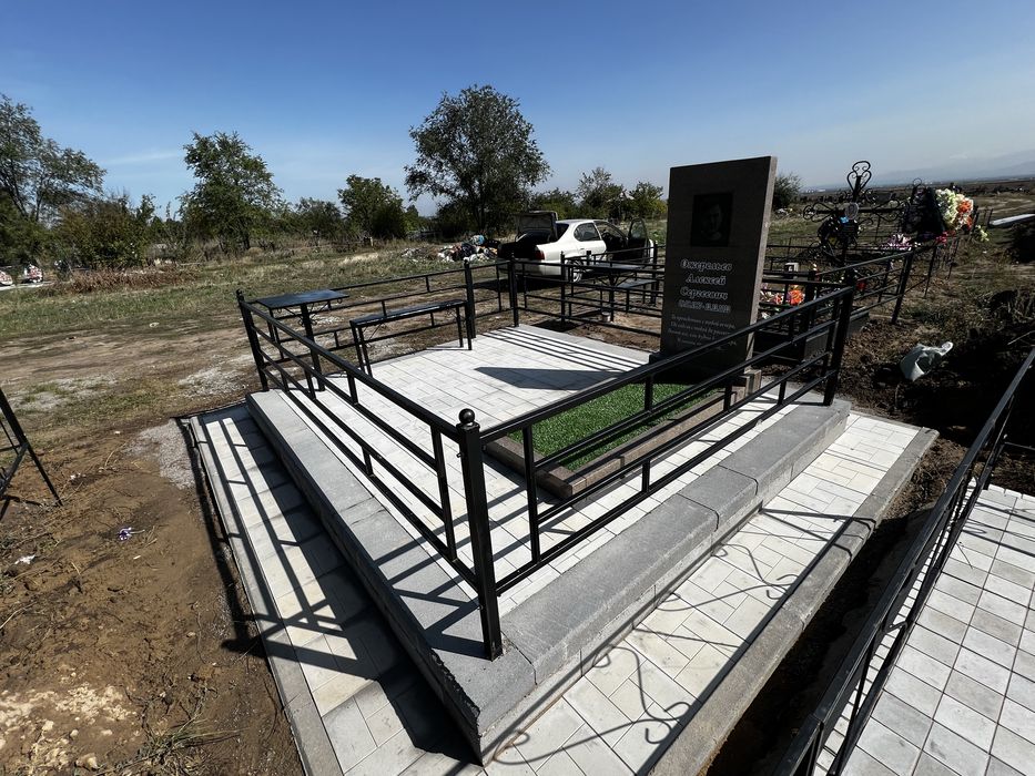 Установка памятников