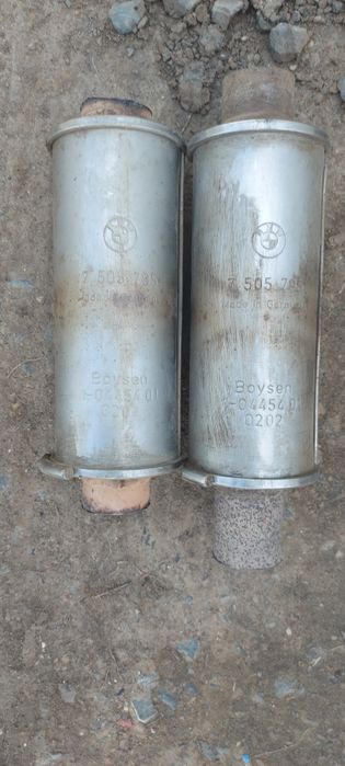 Продам резонатор бмв