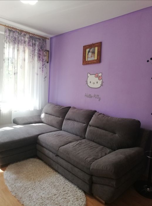 Vând apartamente 3 camere, zona Făget