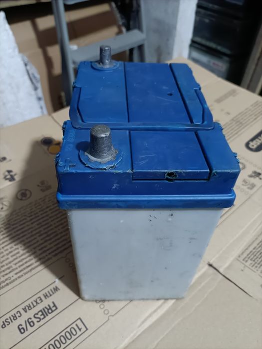 Baterie acumulator auto Varta 40 ah , garanție !