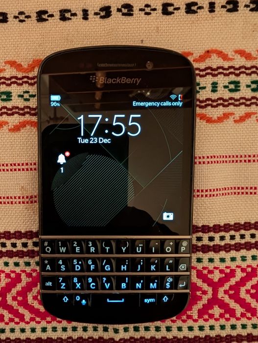 Blackberry q10 добро състояние
