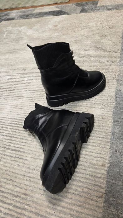 Cizme marime 38 cu platforma