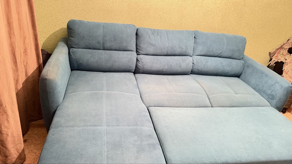 Продам диван угловой