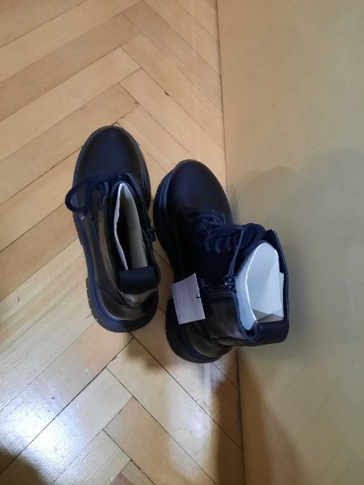 Bershka боти, естествена кожа 38N