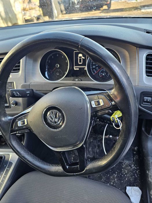 Dezmembrez golf 7 hatckback 2015 1.2 tsi  AUTOMAT