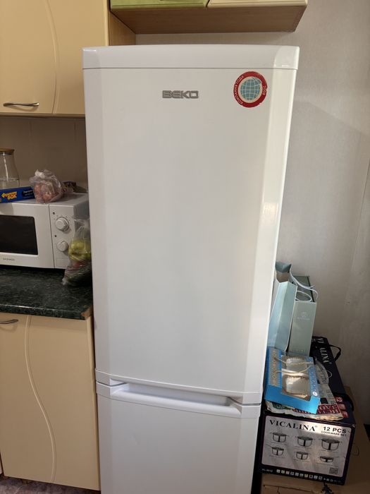 Холодильник beko