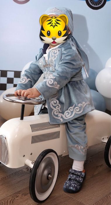 Костюм для мальчика на годик