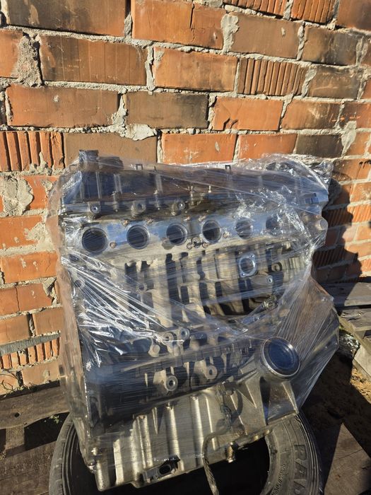 Продам головку и поддон  BMW N52 B25