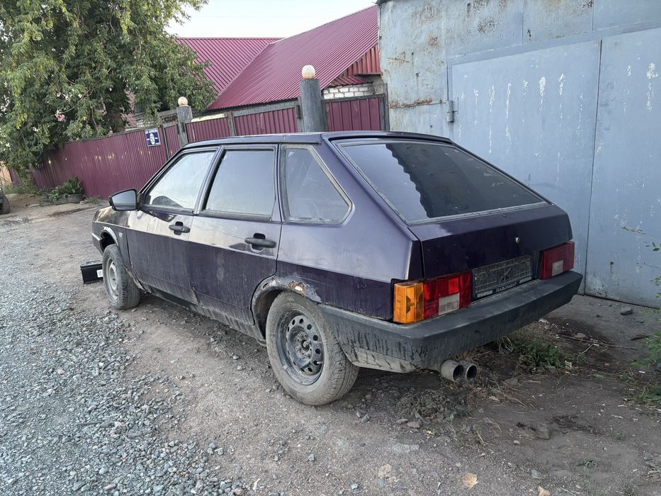Продам мащину ваз 2109