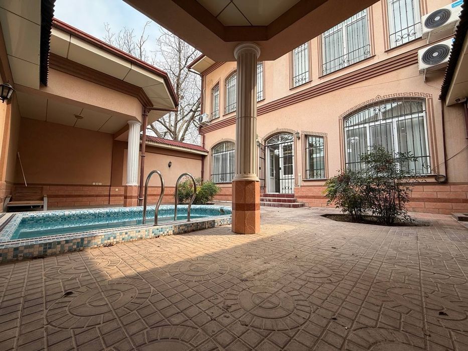 Продается дом 4 комнаты, ориентир: Дагестанская, 260м²