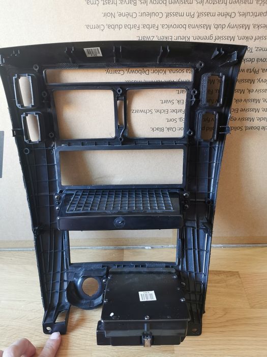 Централна конзола за Hyundai Tucson JM 2008