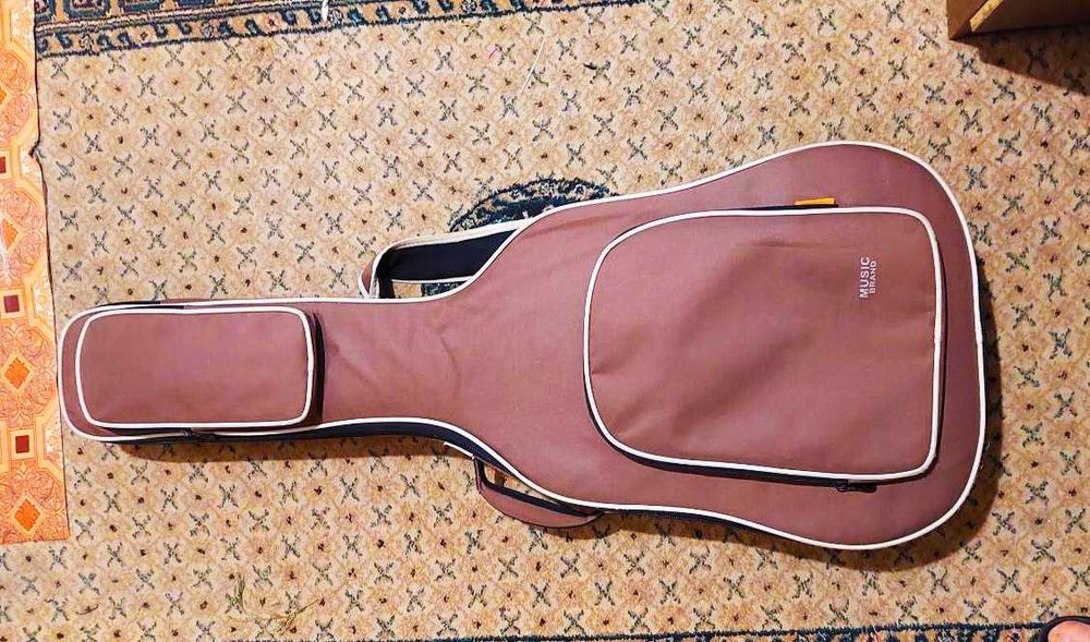 Продам чехлы для гитар разные