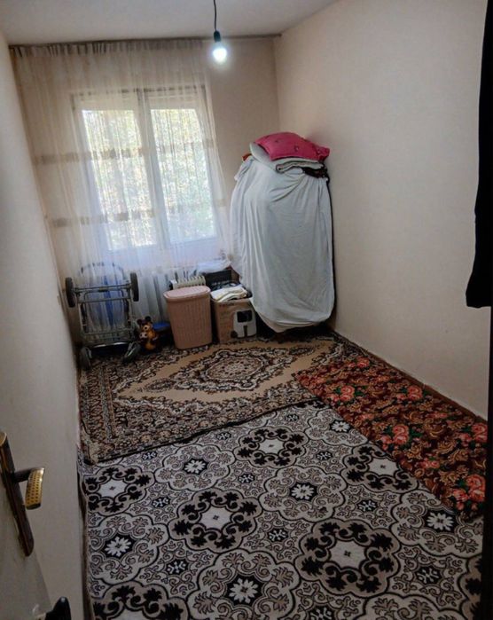 Чиланзар 21. Продажа. Срочно. 3 х комнатная 1.5 х 3 балкон