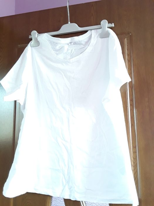 Vând Tricou Damă Mărimea XXL Nou