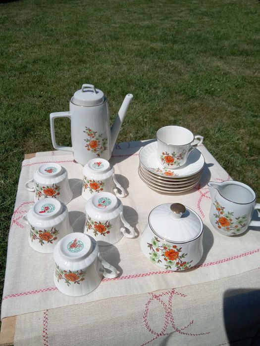 Комплекти сервизи и сетове, ретро, соц, винтидж. Неизползвани