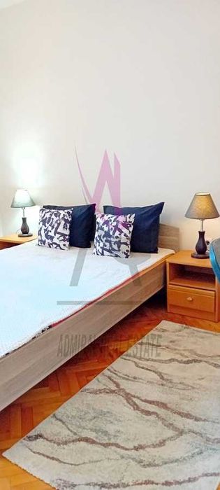 Дава се под наем Тристаен апартамент в Варна, Център - 116 кв.м за 900 € - Снимка #4