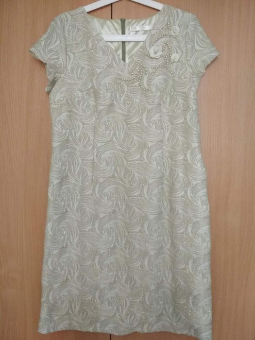 Вечерние платья. продам.